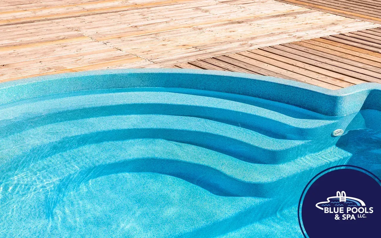 Sleek and Modern Fiberglass Pool Bottom